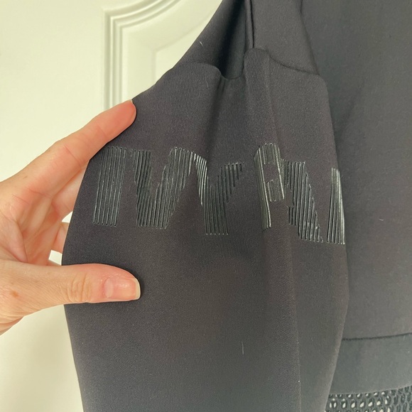 IVY PARK Activewear Sweatshirt - Picture 3 of 6